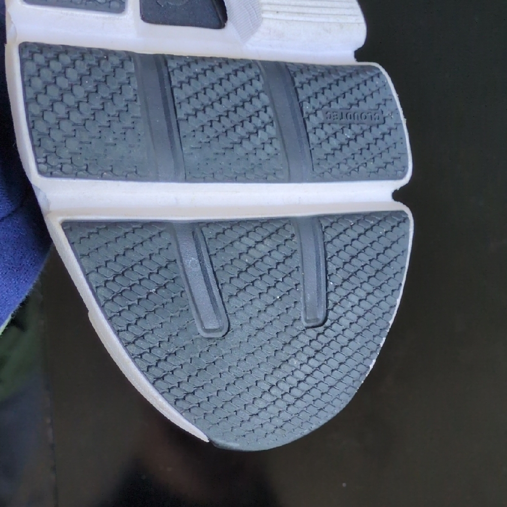 Cloudtec Sole Athletic Shoes - Picture 13 of 16